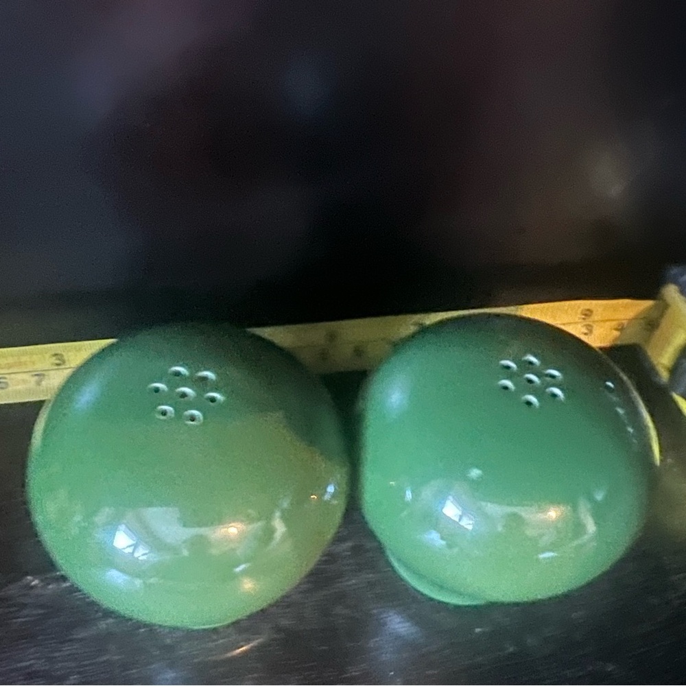Green Ball Like Salt Pepper Shaker Collectable
